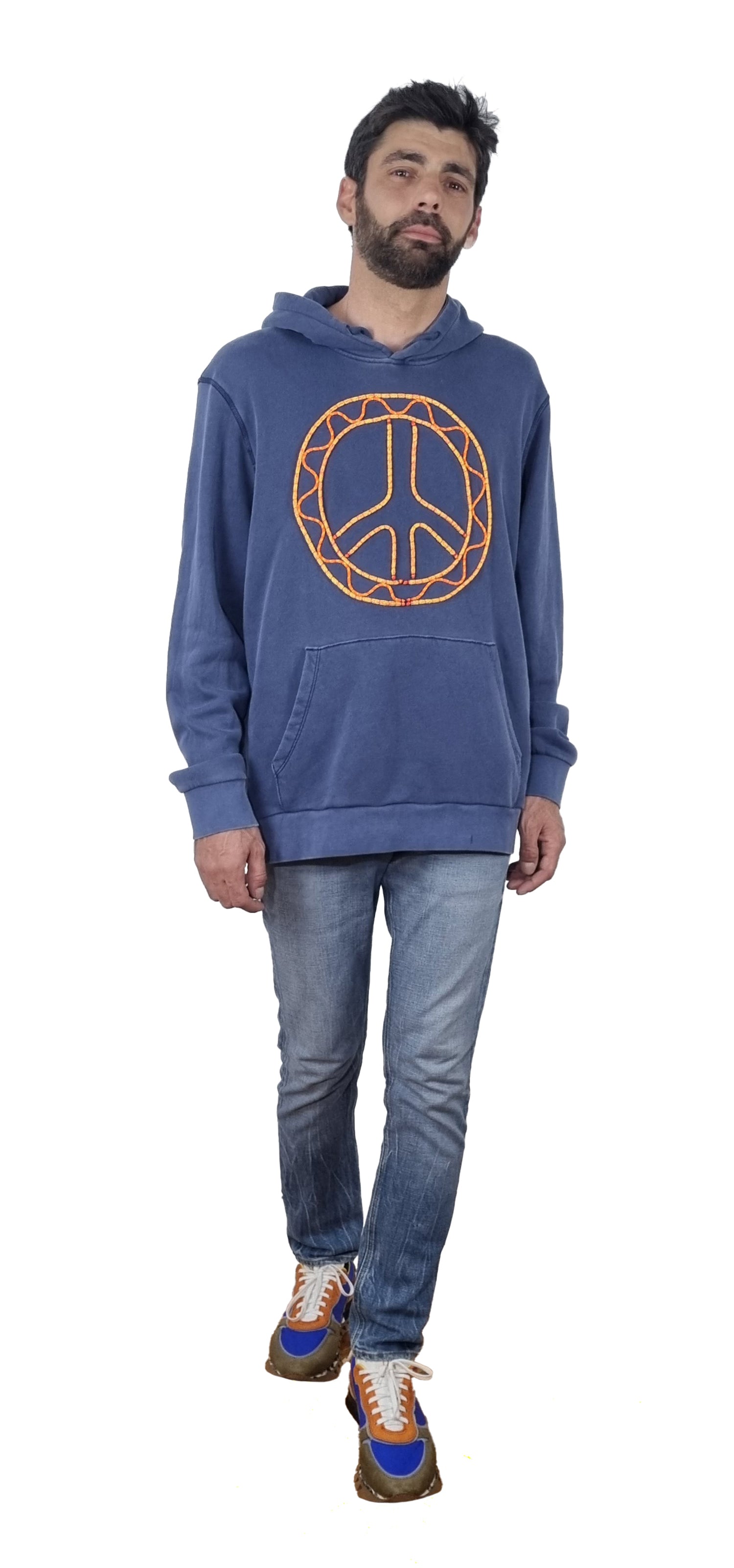 Sweatshirt com capuz azul desbotado