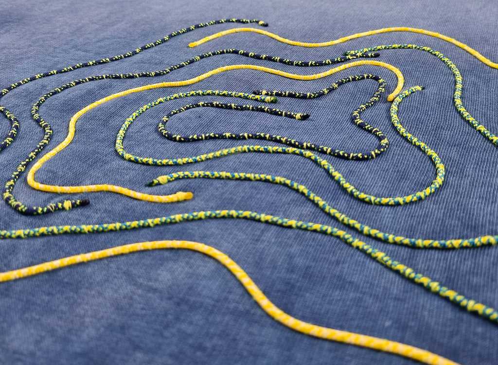 Sweatshirt com capuz azul