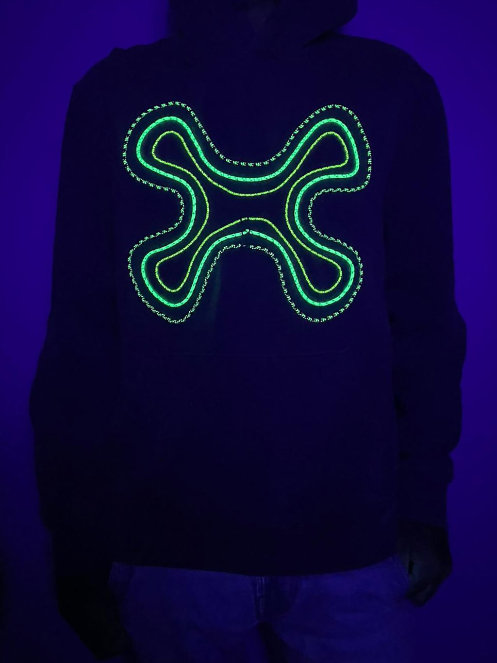 Sweatshirt com capuz azul turquesa desbotado