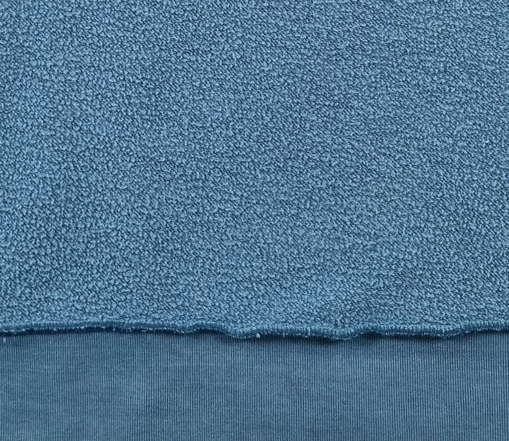 Sweatshirt com capuz azul turquesa desbotado