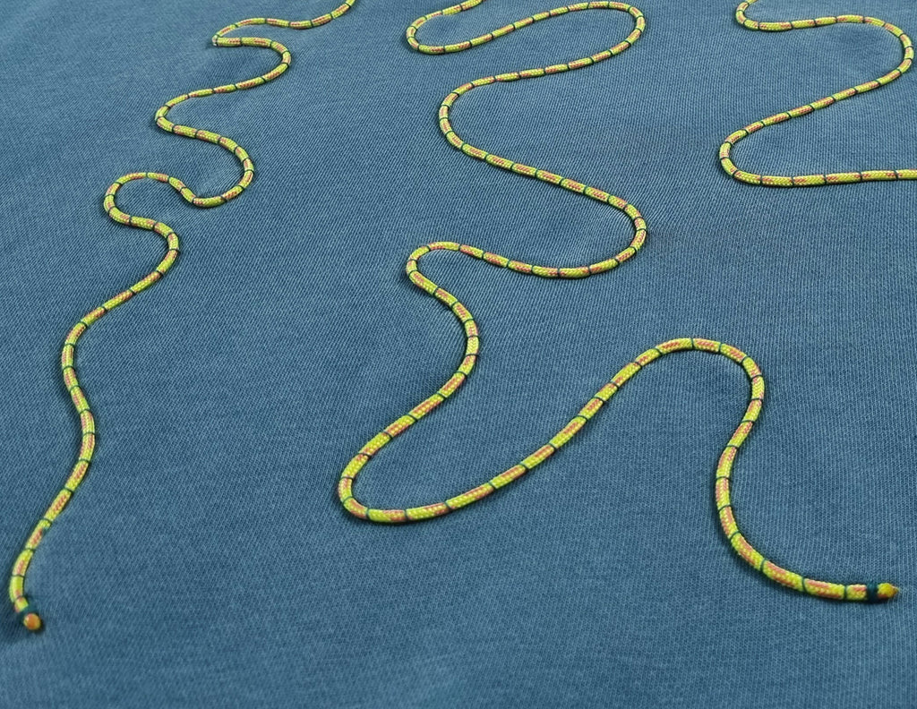 Sweatshirt azul turquesa desbotado