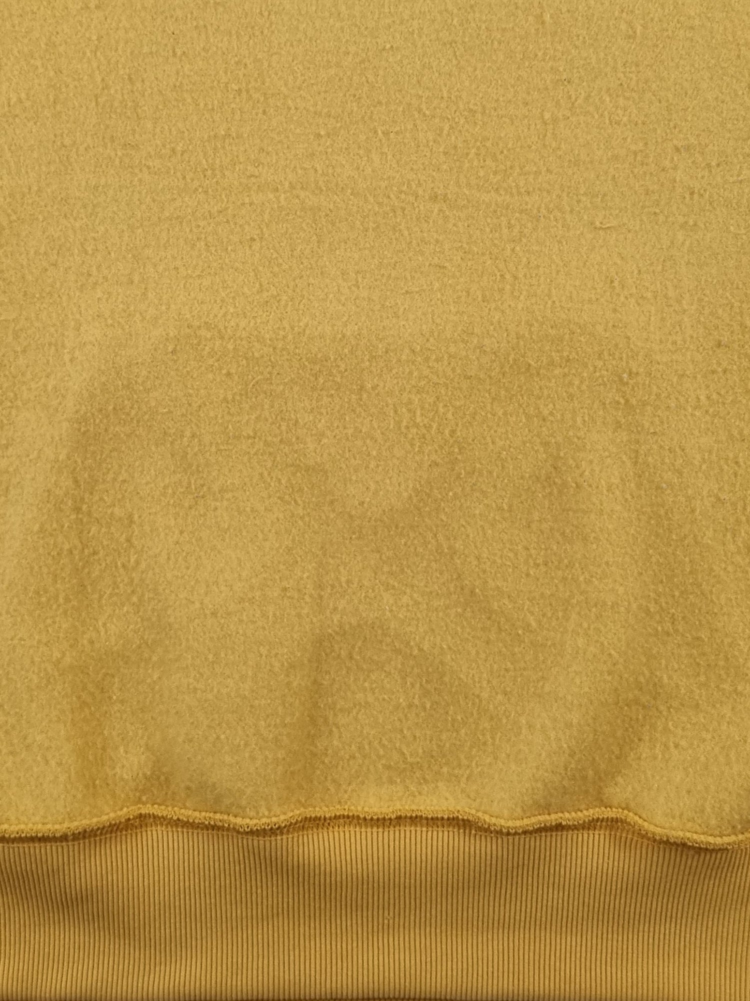 Sweatshirt com capuz amarelo torrado