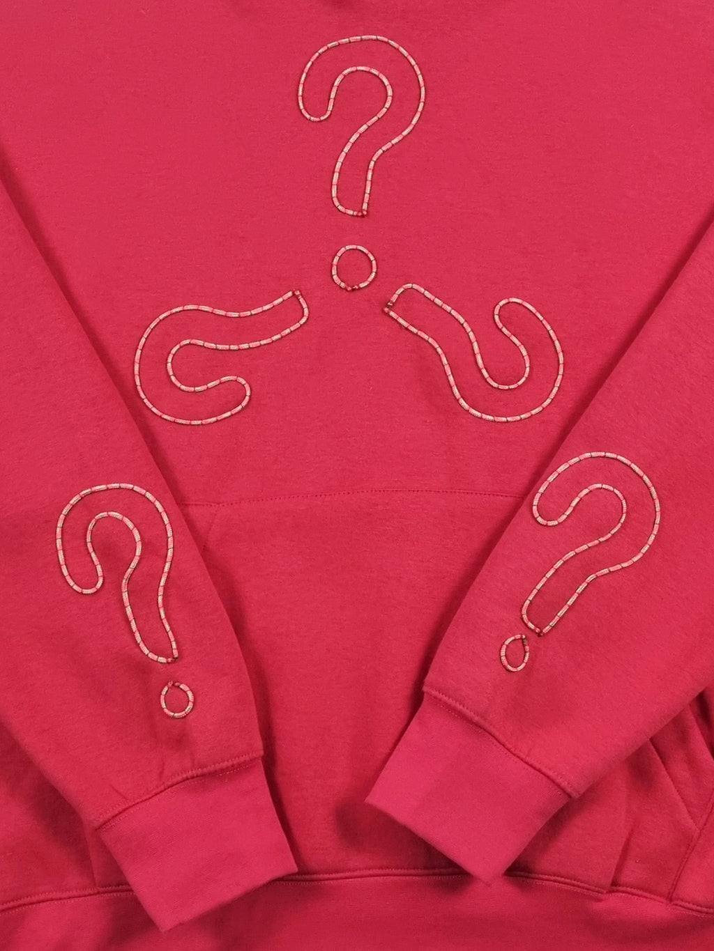 Sweatshirt com capuz vermelho