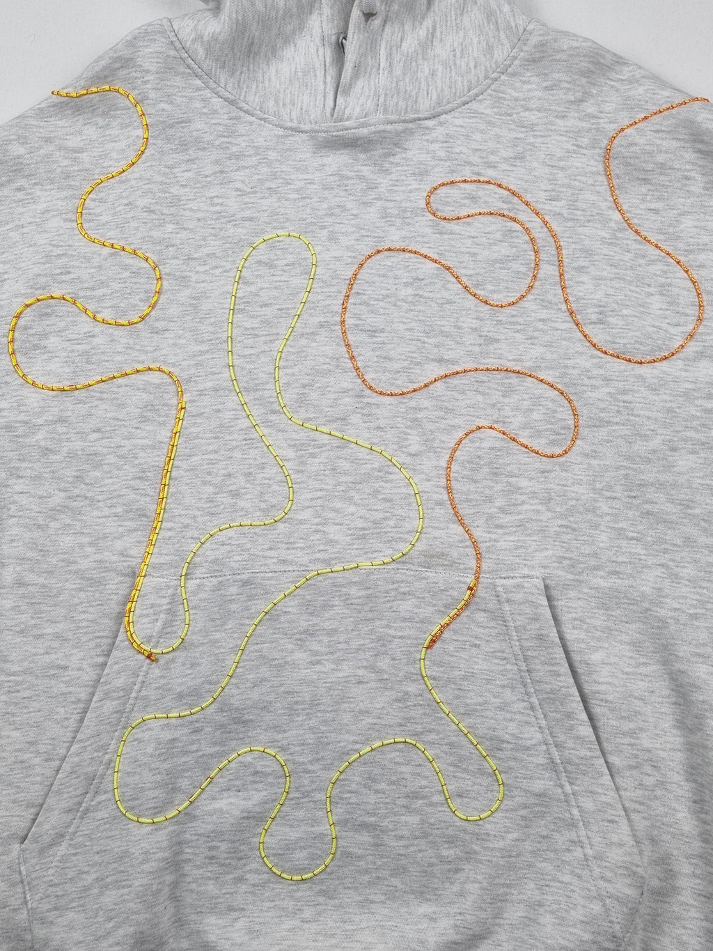 Sweatshirt com capuz cinzento claro mesclado