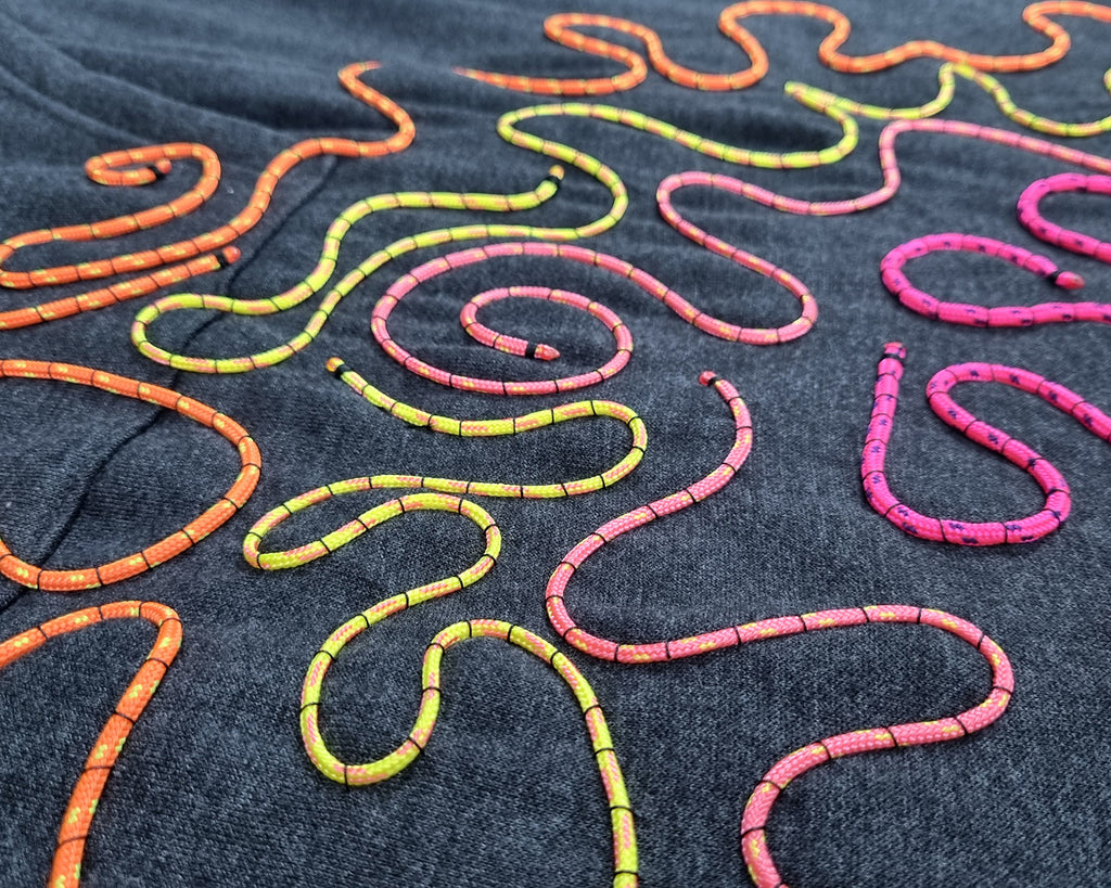 Sweatshirt com capuz cinzento escuro mesclado